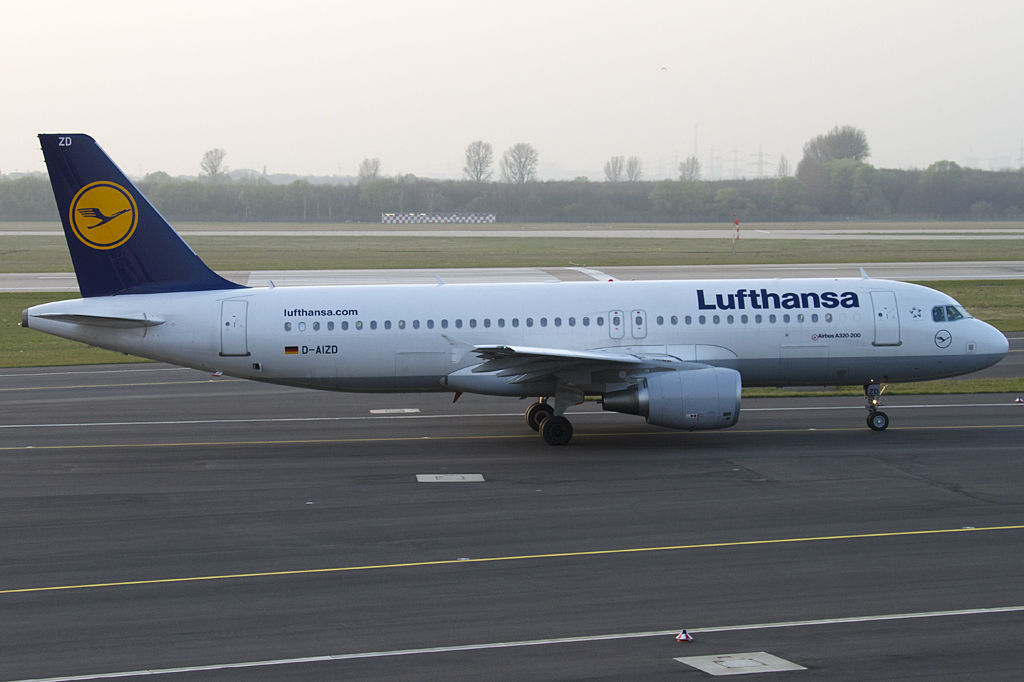 Lufthansa, D-AIZD, Airbus, A320-214, 29.03.2011, DUS, Dsseldorf, Germany 




