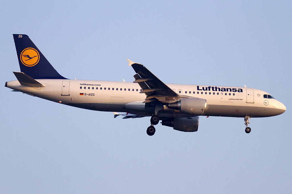 Lufthansa, D-AIZG, Airbus, A320-214, 14.10.2010, FRA, Frankfurt, Germany 




