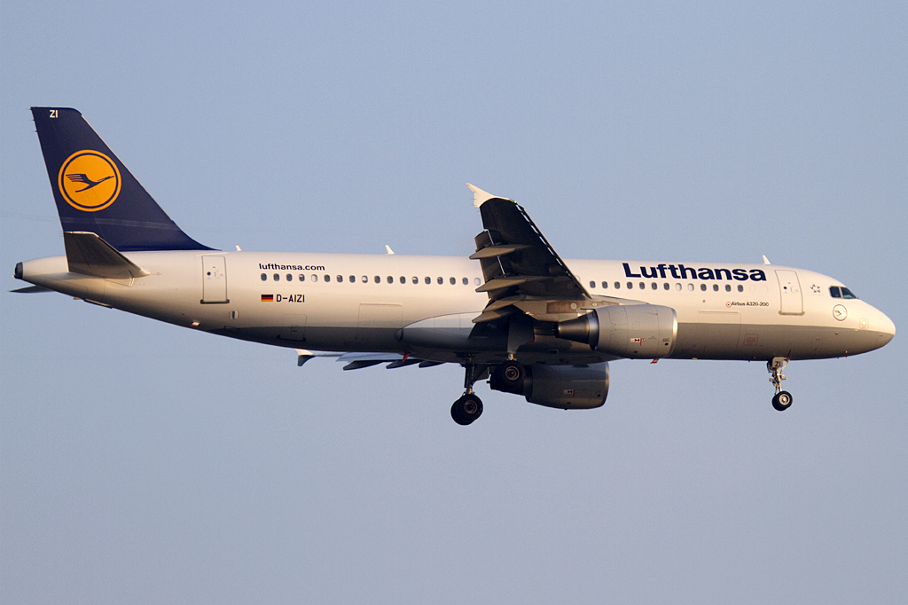 Lufthansa, D-AIZI, Airbus, A320-214, 14.10.2010, FRA, Frankfurt, Germany



