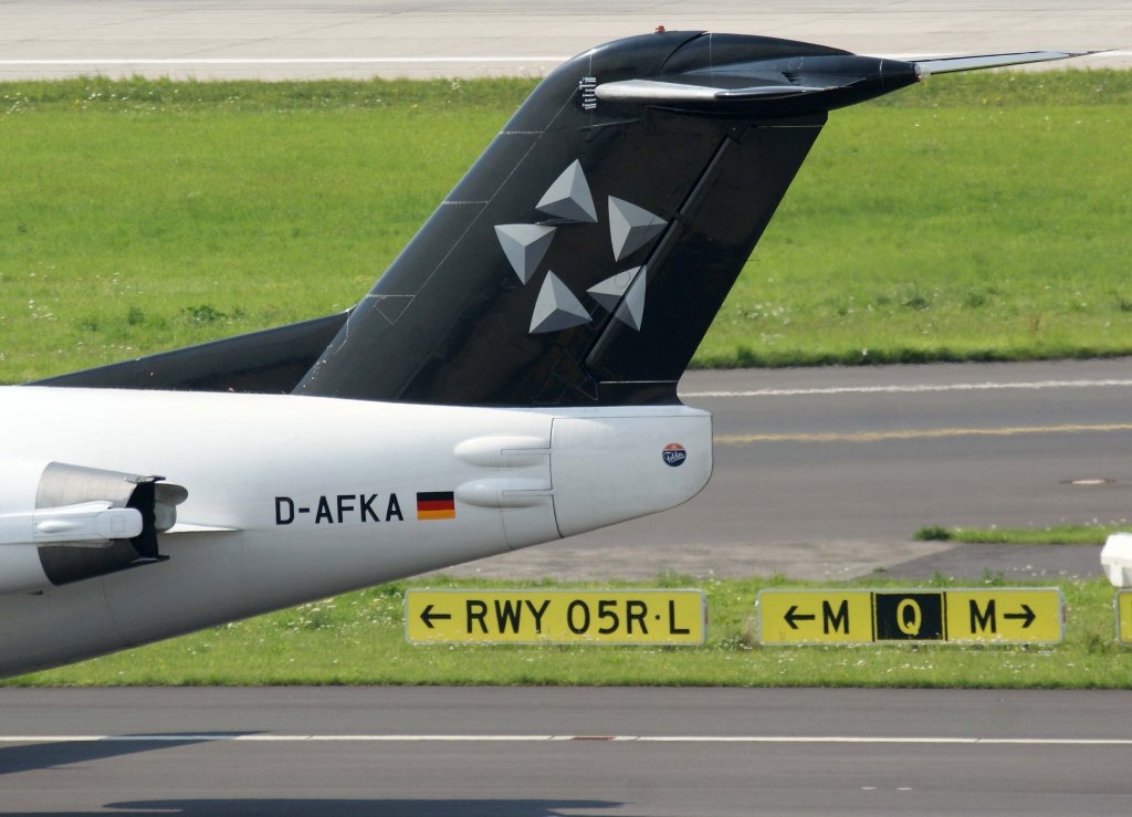 Lufthansa Regional (Contact Air), D-AFKA, Fokker 100 (Seitenleitwerk/Tail ~ StarAlliance-Lackierung), 28.07.2011, DUS-EDDL, Dsseldorf, Gemany