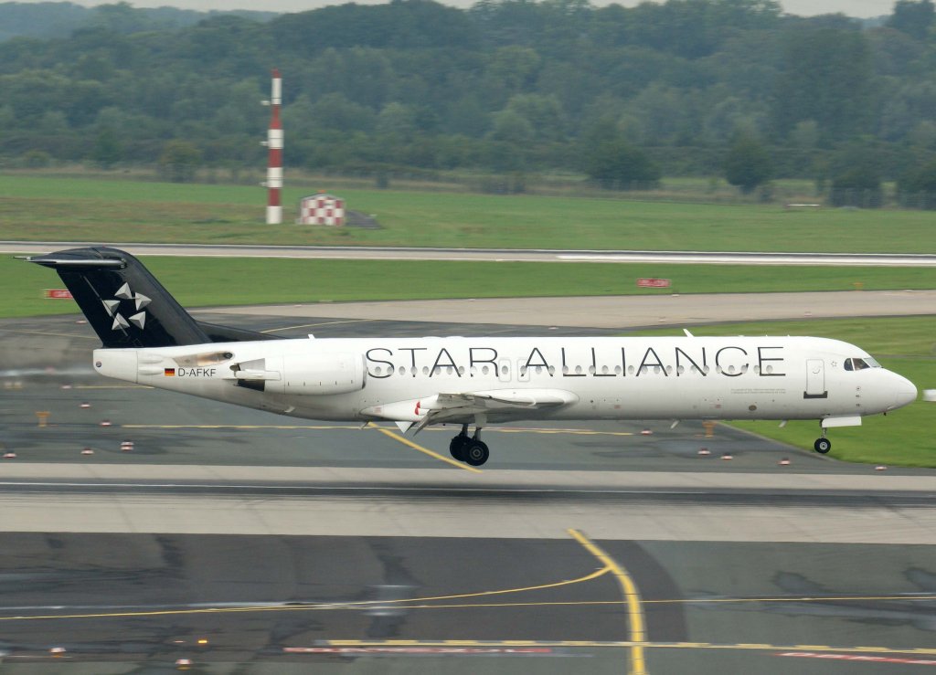 Lufthansa Regional (Contact Air), D-AFKF, Fokker 100 (StarAlliance-Lackierung), 28.07.2011, DUS-EDDL, Dsseldorf, Gemany 

