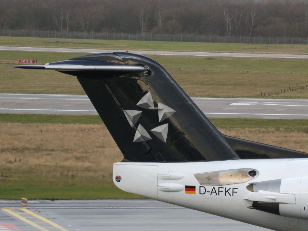 Lufthansa Regional (Contact Air), D-AFKF (SA-Lackierung), Fokker, 100 (Seitenleitwerk/Tail), 06.01.2012, DUS-EDDL, Dsseldorf, Germany 