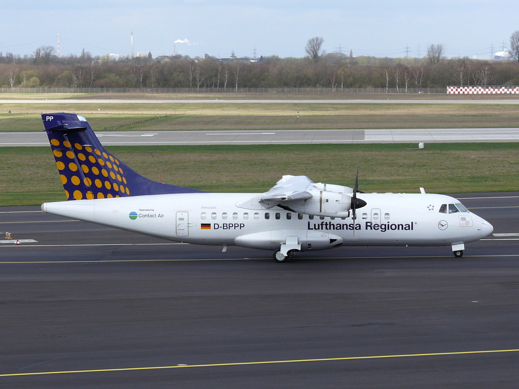 Lufthansa Regional (Contact Air).ATR-42. Flughafen Dsseldorf. 27.03.2010.