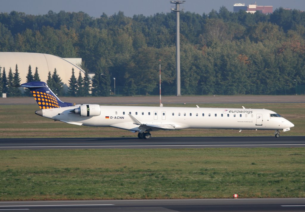 Lufthansa Regional(Eurowings)Canadair Regjet CRJ900NG D-ACNN nach der Landung in Berlin-Tegel am 10.10.2010