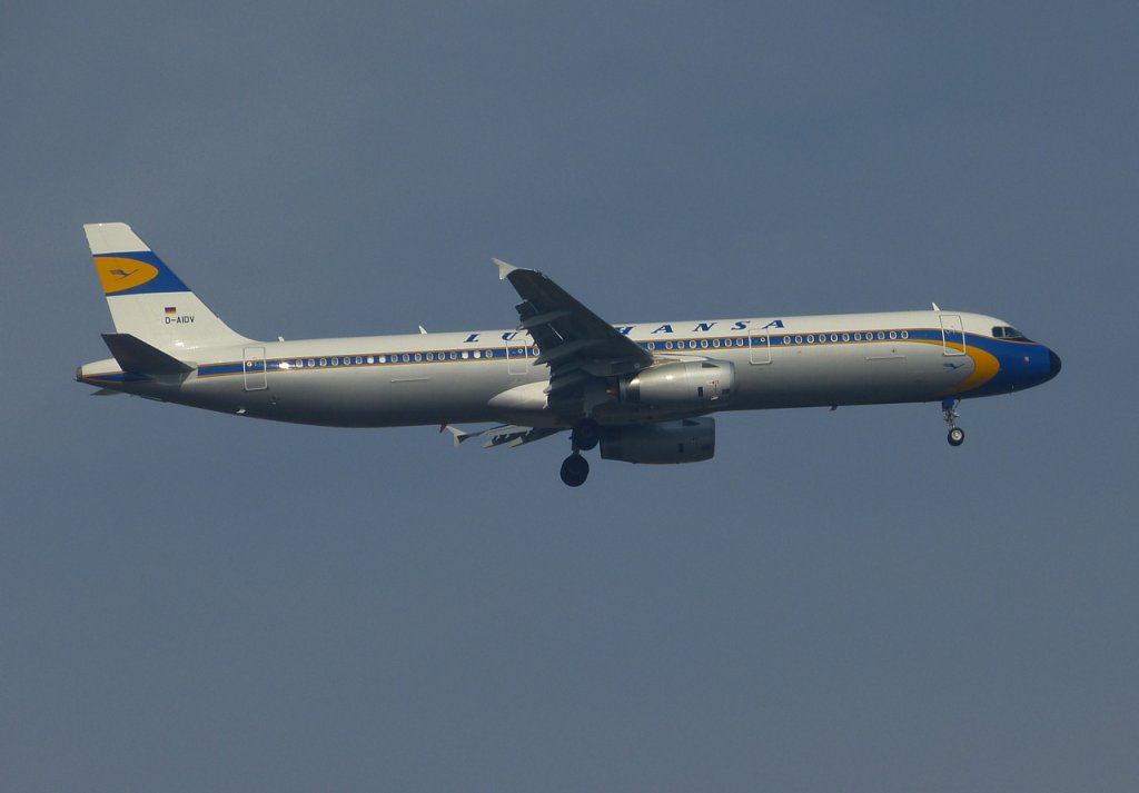 Lufthansa  Retro 
A321-2 
D-AIDV
08.03.2013