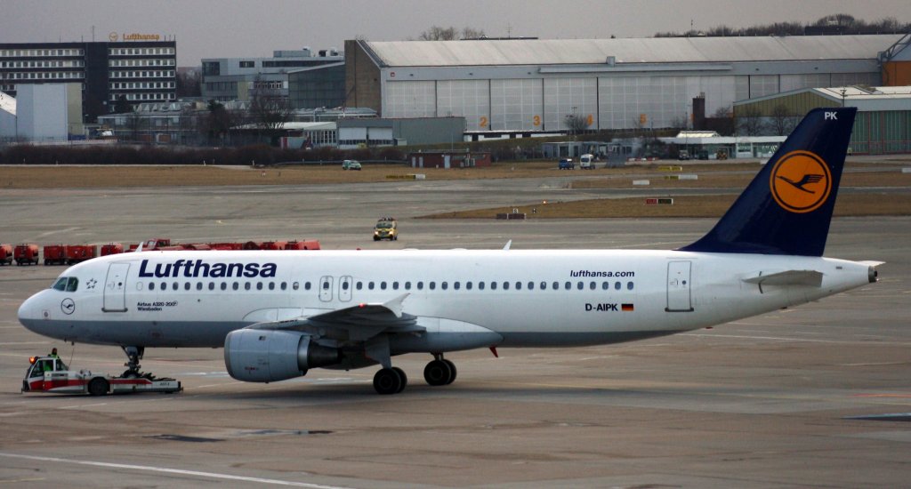 Lufthansa,D-AIPK,(c/n 093),Airbus A320-211,19.02.2012,HAM-EDDH,Hamburg,Germany
