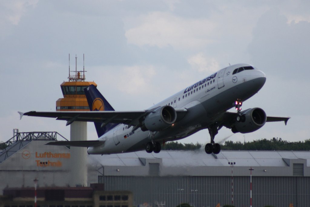 Lufthansa,D-AKNF,(c/n646),Airbus A319-112,01.06.2012,HAM-EDDH,Hamburg,Germany