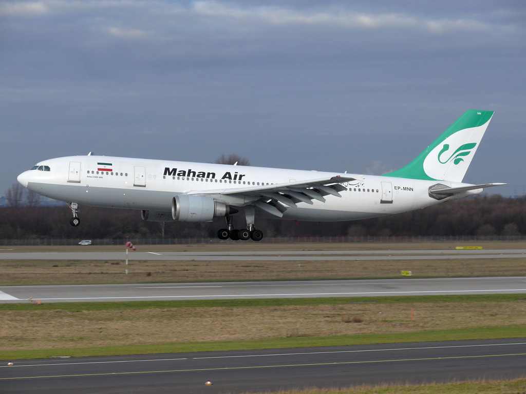 Mahan Air; EP-MNN; Airbus A300B4-605R. Flughafen Dsseldorf. 16.01.2011.