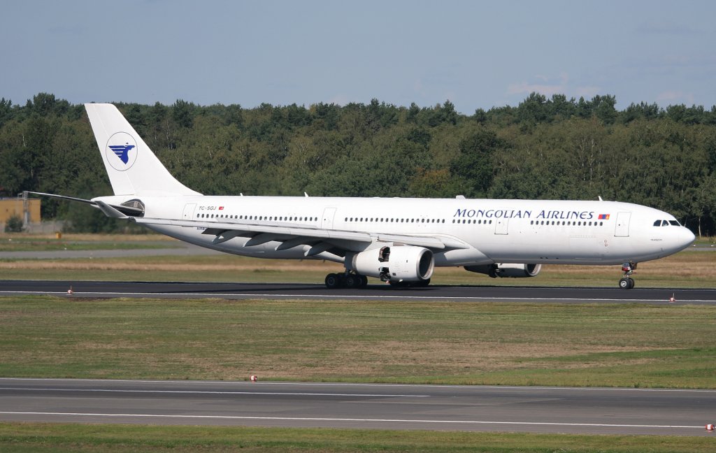 MIAT Mongolian Airlines A 330-343E TC-SGJ nach der Landung in Berlin-Tegel am 05.09.2010, Die Maschine wurde von Saga Airlines geleast und fliegt inzwischen fr Turkish Airlines.