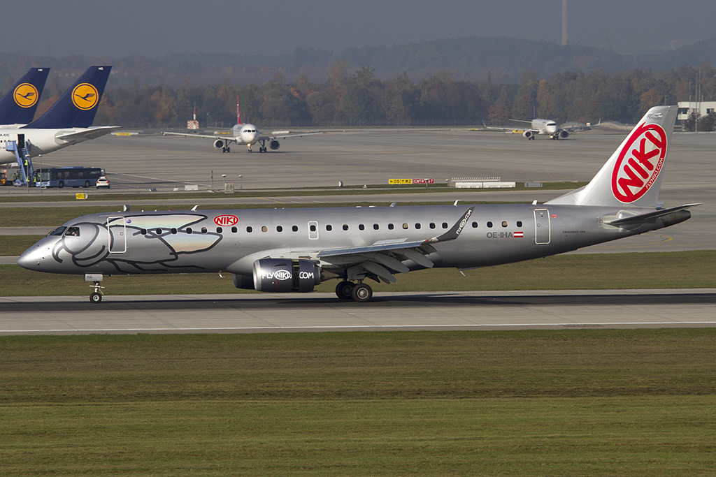 Niki, OE-IHA, Embraer, ERJ-190LR, 25.10.2012, MUC, Mnchen, Germany 





