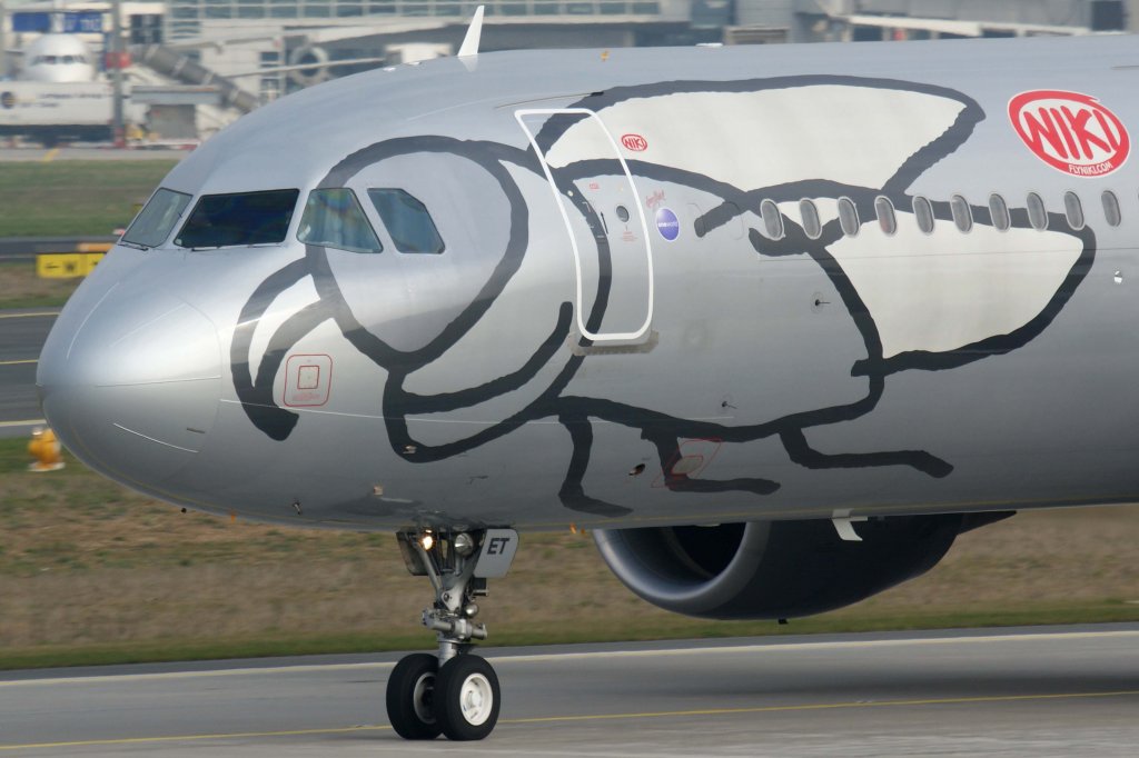 Niki, OE-LET  Heavy Metal , Airbus, A 321-200 (Bug/Nose), 13.04.2012, FRA-EDDF, Frankfurt, Germany