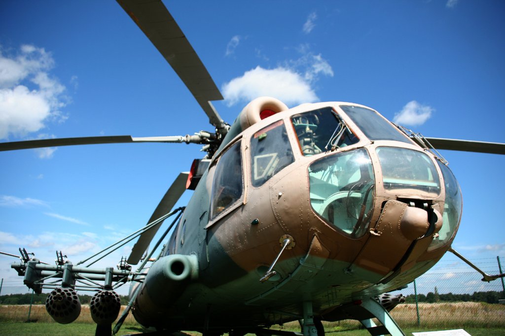 NVA Mil Mi-8TB 132 am 24.07.2011 im Flugplatzmuseum Cottbus