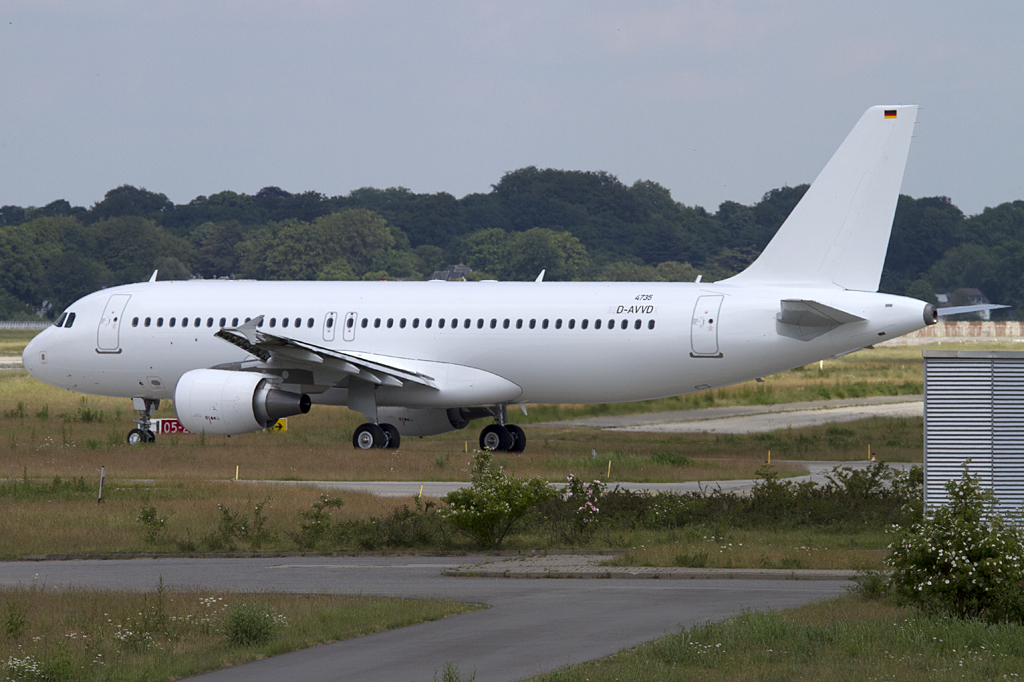 Orbest Airlines, D-AVVD (later Reg.: EC-LLX), Airbus, A320-214, 30.05.2011, XFW, Hamburg-Finkenwerder, Germany 




