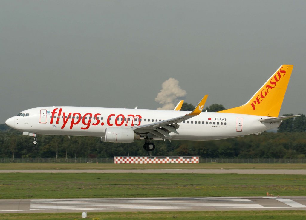 Pegasus Airlines, TC-AAS, Boeing 737-800 WL, 2010.09.23, DUS-EDDL, Dsseldorf, Germany 

