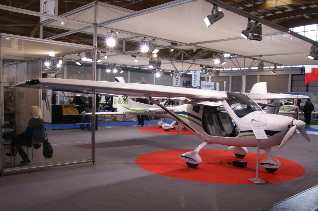Privat, D-MLSH, Remos aircraft, GX Elite, 18.04.2012, Aero 2012 (EDNY-FDH), Friedrichshafen, Germany