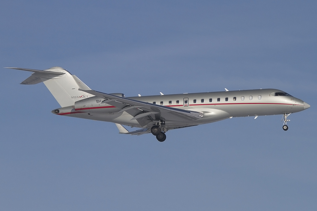 Private, 9H-VJA, Bombardier, BD-700-1A10 Global Express, 23.01.2013, ZRH, Zrich, Switzerland 



