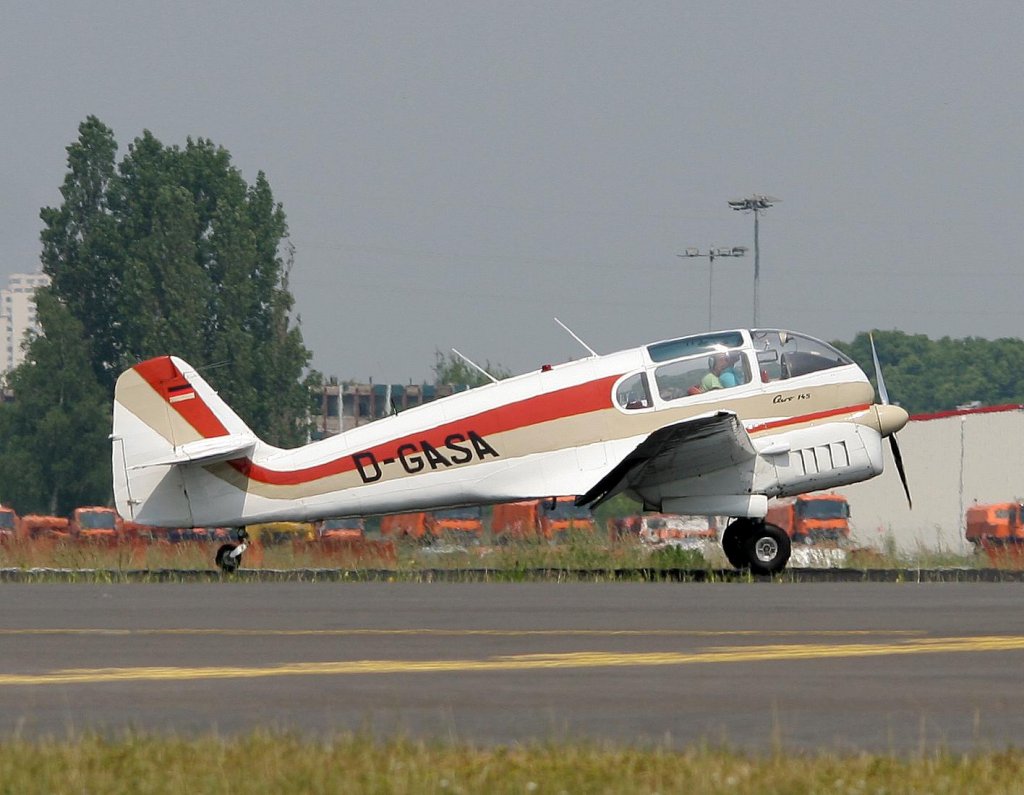 Private Aero AE-145 D-GASA auf der ILA in Berlin-Schnefeld am 10.06.2010