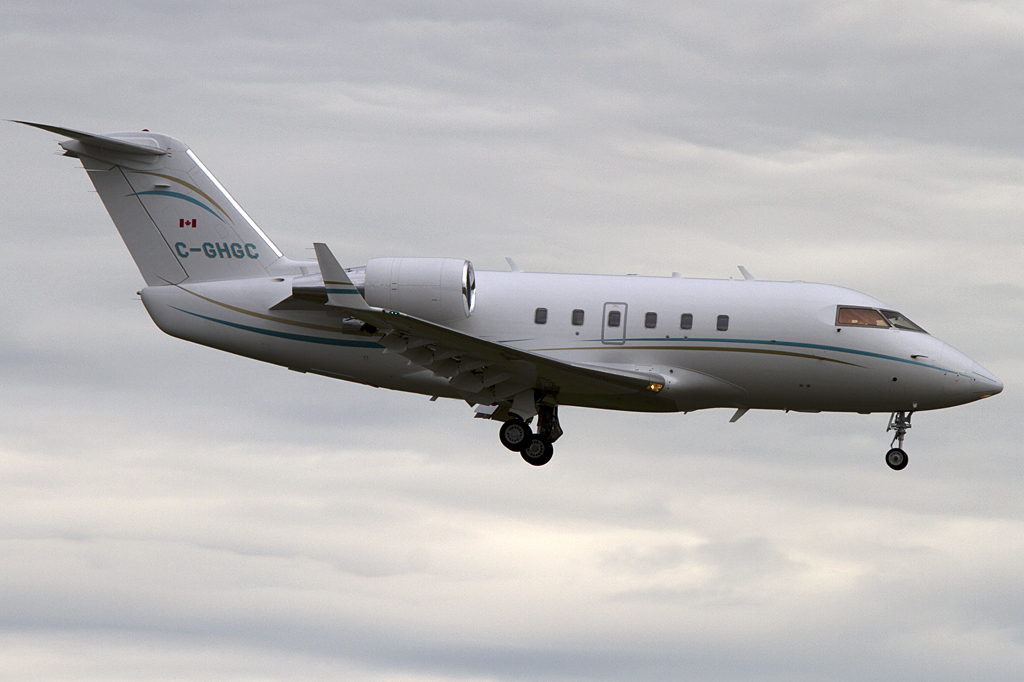 Private, C-GHGC, Bombardier, CL-600-2B16 Challenger 601-3A, 24.08.2011, YUL, Montreal, Canada 



