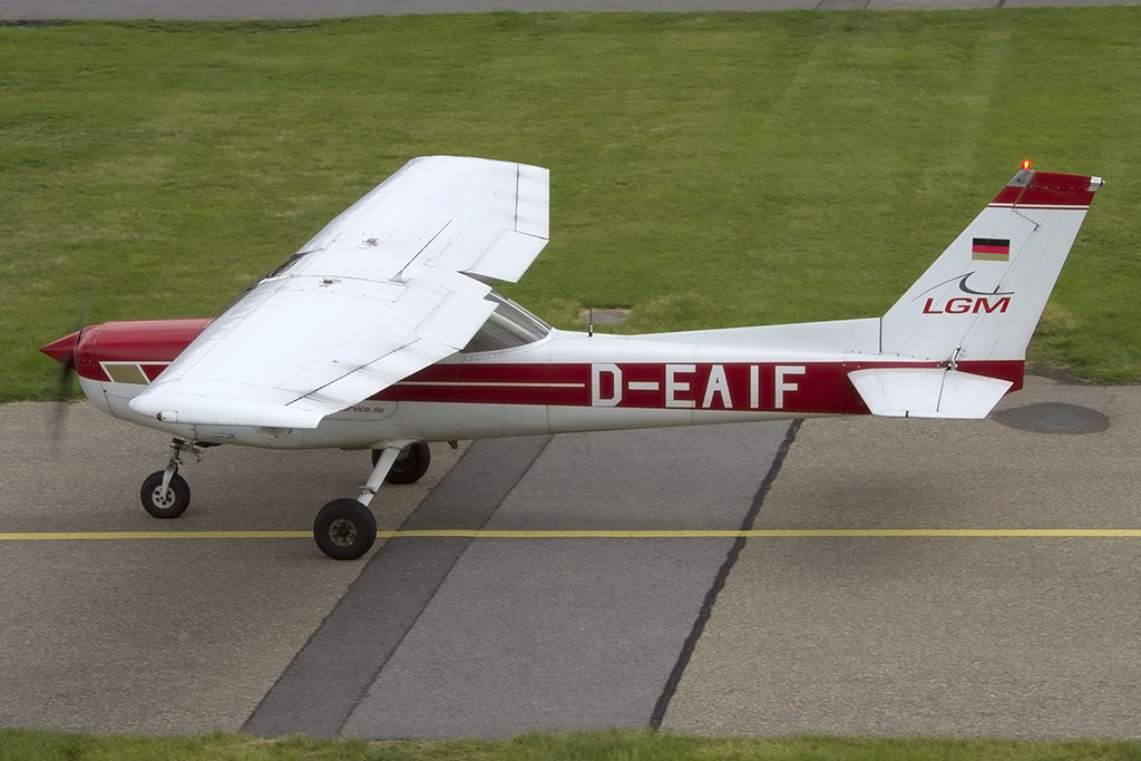 Private, D-EAIF, Cessna, 152, 25.06.2013, MHG, Mannheim, Germany 



