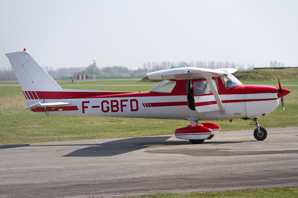 Private, F-GBFD, Reims-Cessna, F-150M, 31.03.2012, DLE, Dole-Tavaux, France 



