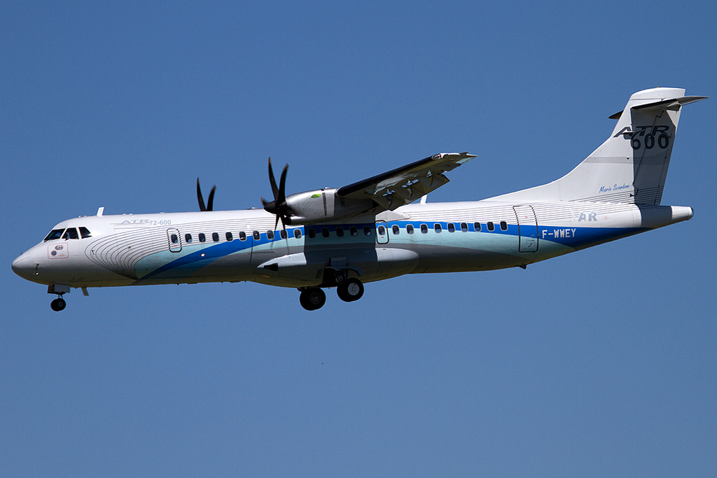 Private, F-WWEY, ATR, 72-600, 16.05.2012, TLS, Toulouse, France



