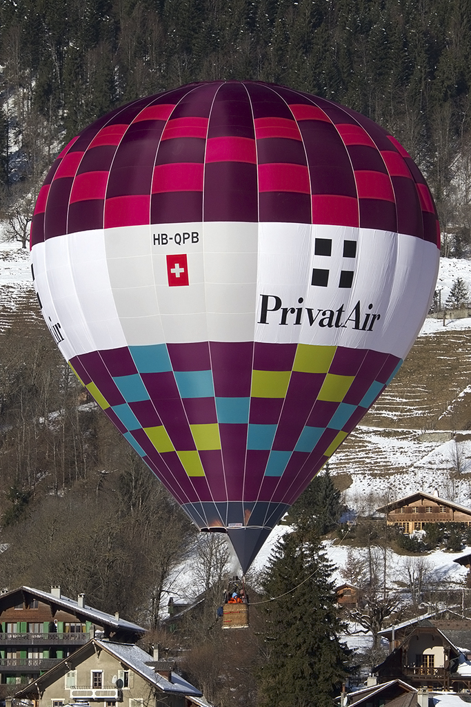 Private, HB-QPB, Cameron, Z-140, 26.01.2013, Chateau d´Oex, Switzerland 


