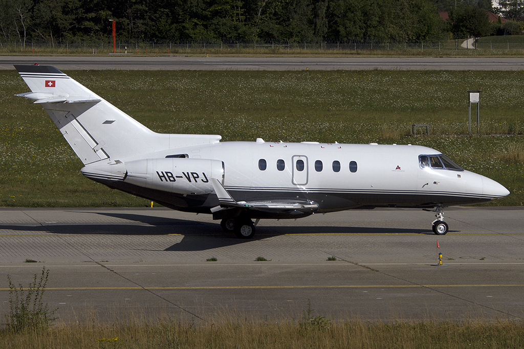 Private, HB-VPJ, Raytheon, Hawker 900XP, 04.08.2012, GVA, Geneve, Switzerland 




