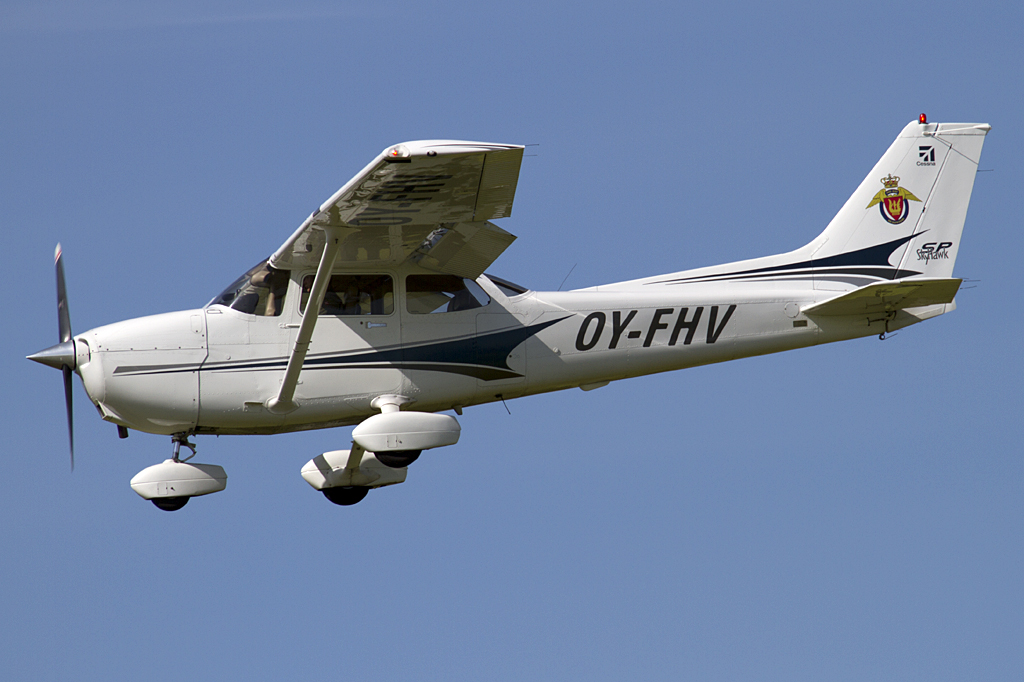 Private, OY-FHV, Cessna, 172S Skyhawk, 05.06.2010, EKSP, Skrydstrup, Denmark 


