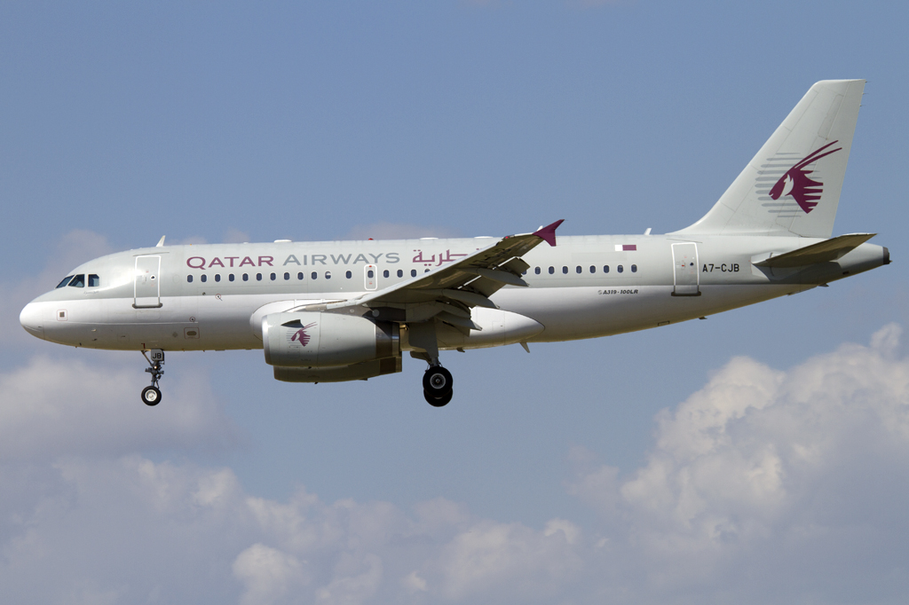 Qatar Airways, A7-CJB, Airbus, A319-133LR, 10.09.2010, BCN, Barcelona, Spain 



