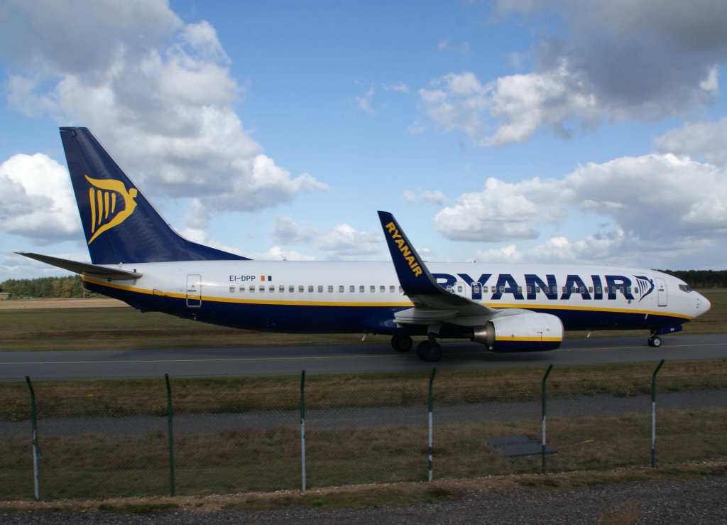 Raynair, EI-DPP, Boeing 737-800 wl, 2009.10.17, NRN, Weeze, Germany