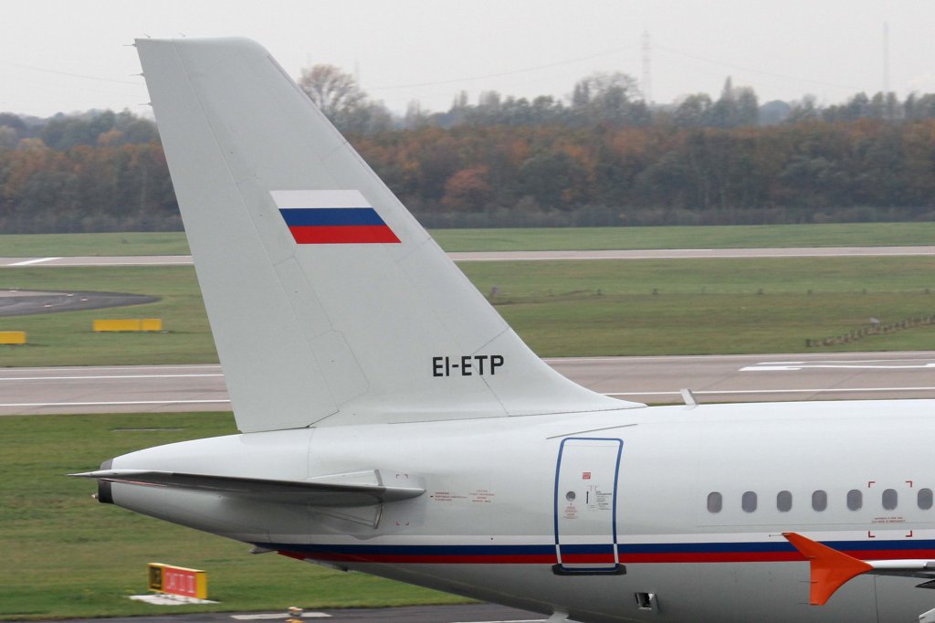 Rossiya, EI-ETP, Airbus, A 319-100 (Seitenleitwerk/Tail), 10.11.2012, DUS-EDDL, Dsseldorf, Germany 