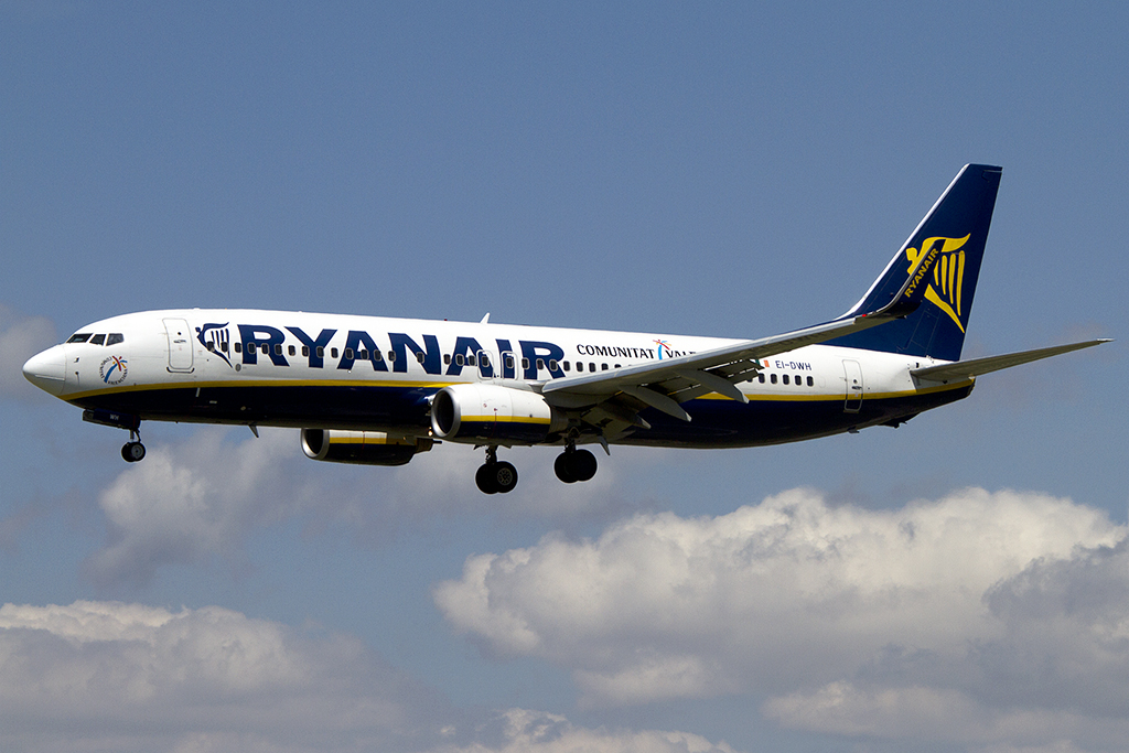 Ryanair, EI-DWH, Boeing, B737-8AS, 01.05.2013, BCN, Barcelona, Spain




