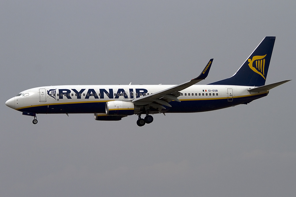 Ryanair, EI-EGB, Boeing, B737-8AS, 08.09.2012, BCN, Barcelona, Spain 



