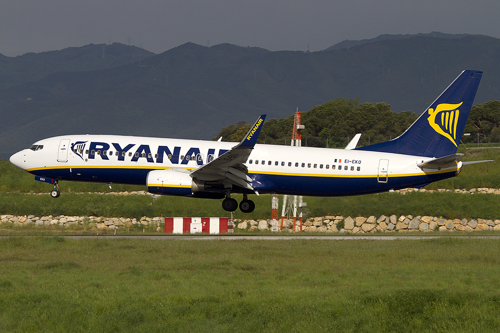 Ryanair, EI-EKO, Boeing, B737-8AS, 08.05.2013, GRO, Girona, Spain 


