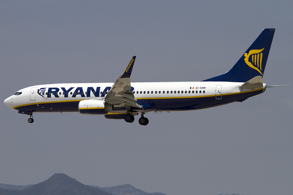 Ryanair, EI-ENM, Boeing, B737-8AS, 16.06.2011, BCN, Barcelona, Spain


