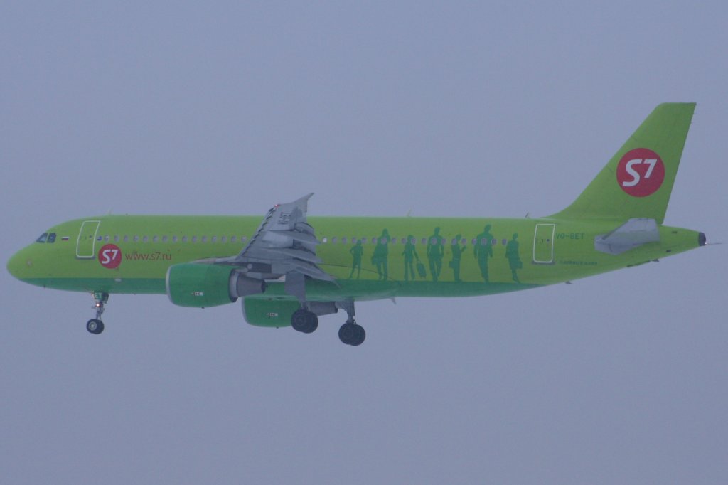 S7 Airlines 
Airbus A320-214 
VQ-BET 
Frankfurt am Main
04.01.11