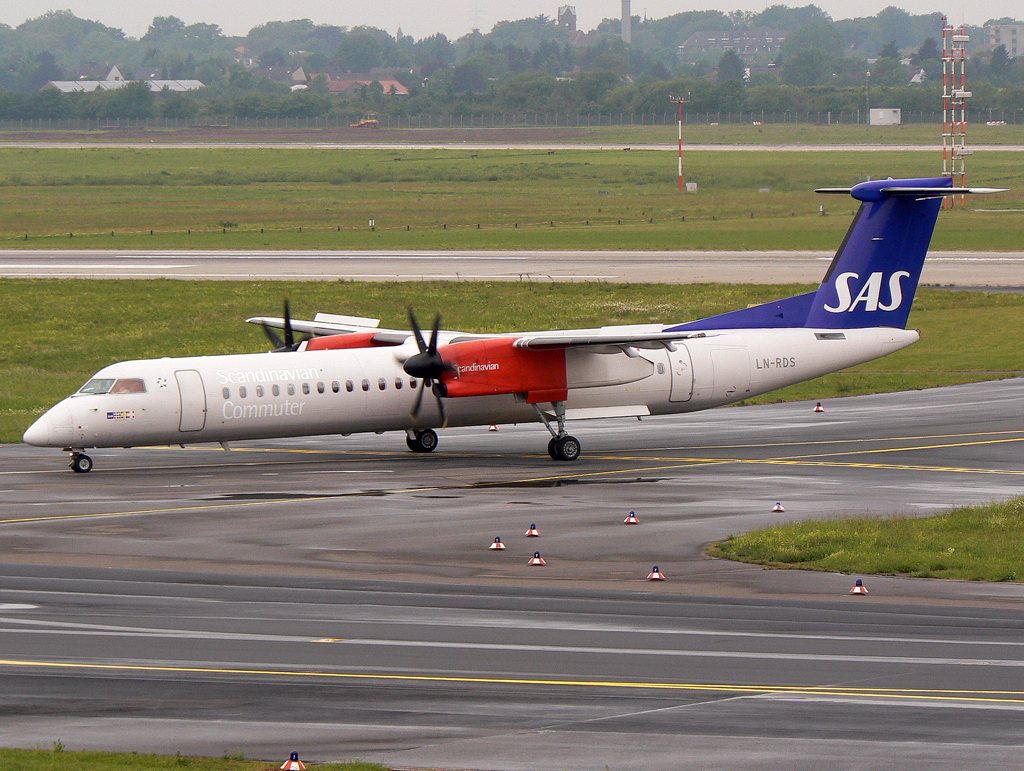 SAS Dash 8-400 LN-RDS verlsst die 05R in DUS / EDDL / Dsseldorf am 17.05.2007