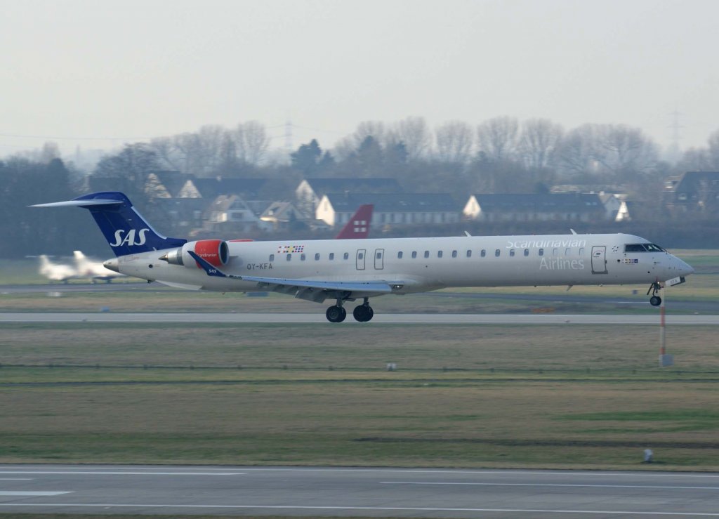 SAS, OY-KFA, Bombardier CRJ-900 (Johan Viking), 2009.03.17, DUS, Dsseldorf, Germany