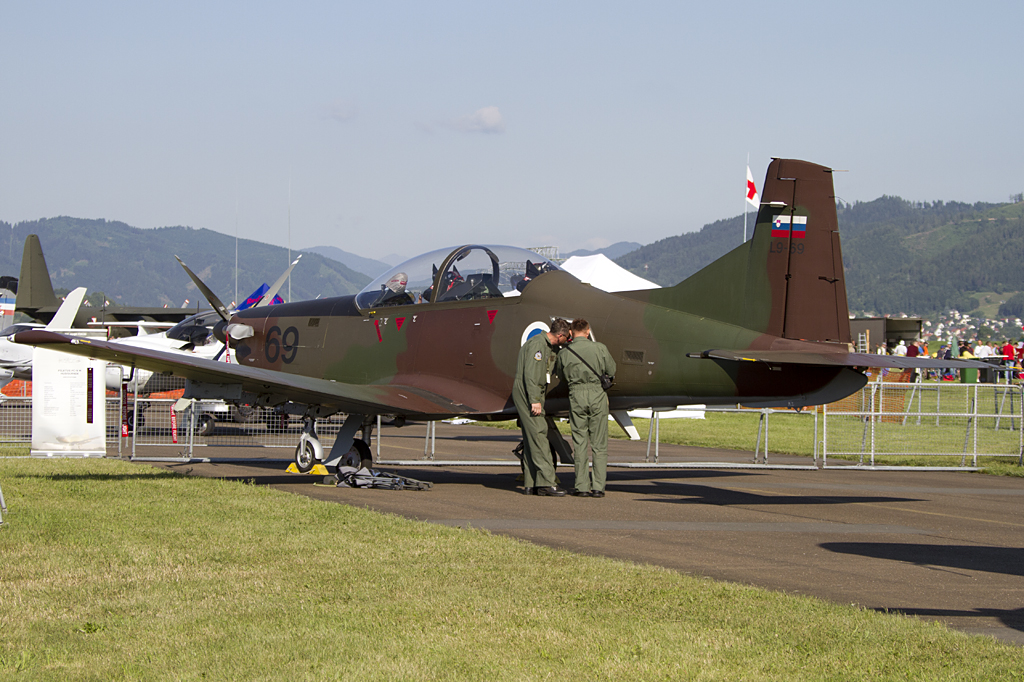 Slovenia - Air Force, L9-69, Pilatus, PC-9M, 01.07.2011, LOXZ, Zeltweg, Austria



