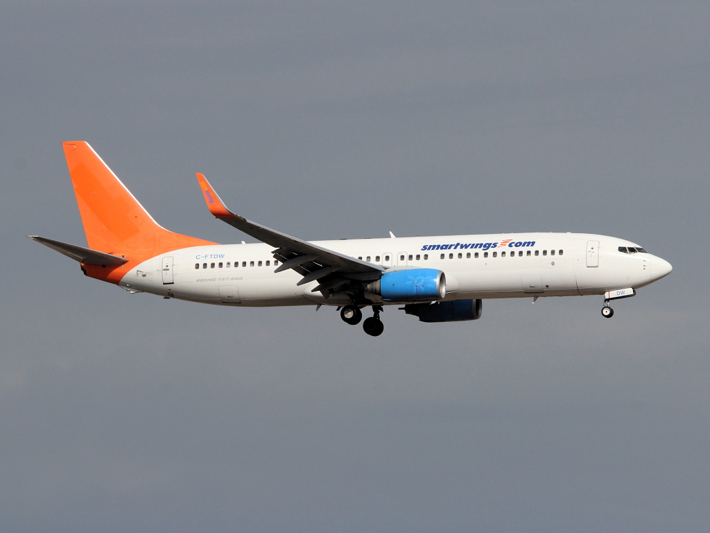 Smartwings; C-FTDW; Boeing 737-808. Flughafen Palma de Mallorca; 28.09.2012.