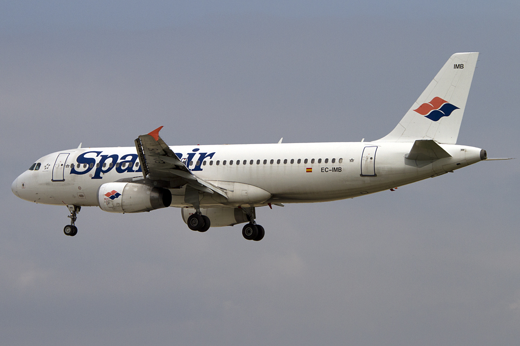 Spanair, EC-IMB, Airbus, A320-232, 18.06.2011, BCN, Barcelona, Spain 




