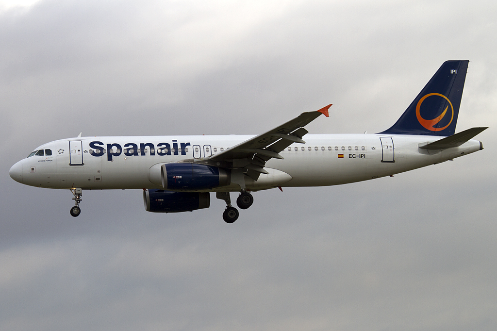 Spanair, EC-IPI, Airbus, A320-232, 10.09.2010, BCN, Barcelona, Spain 



