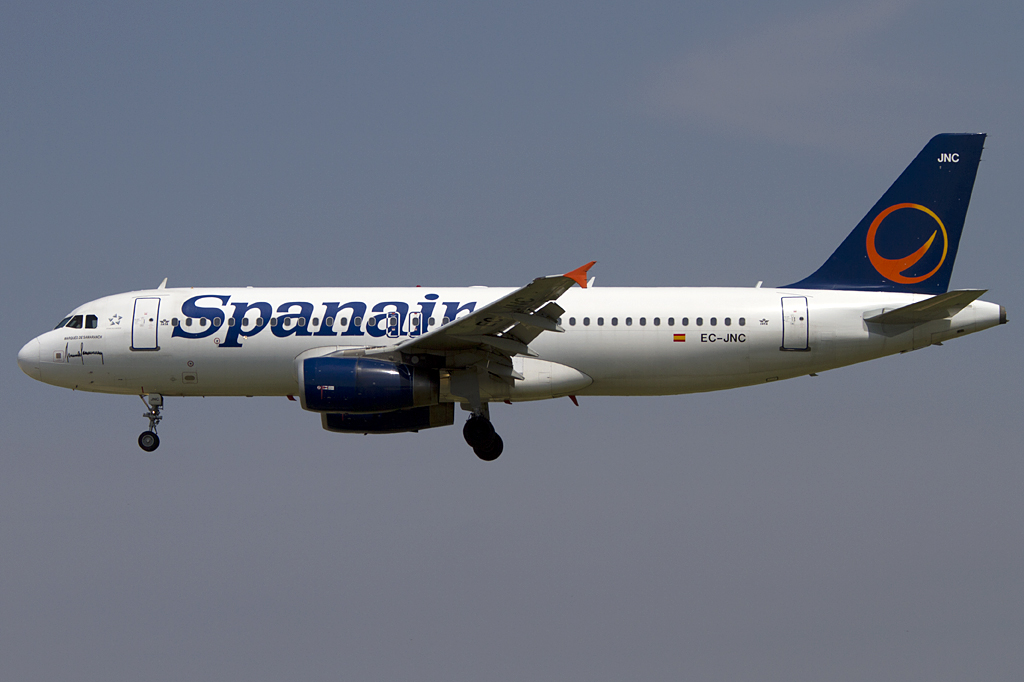 Spanair, EC-JNC, Airbus, A320-232, 16.06.2011, BCN, Barcelona, Spain 

