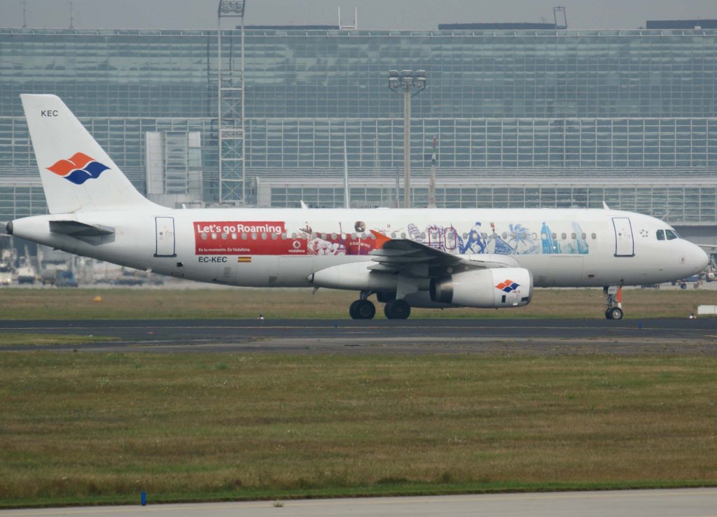 Spanair, EC-KEC, Airbus A 320-200 (Vodafone), 2009.09.16, FRA, Frankfurt, Germany