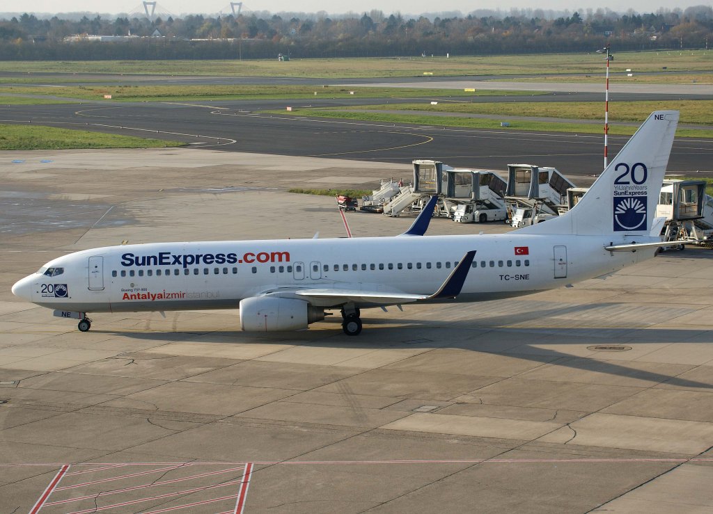 SunExpress, TC-SNE, Boeing 737-800 WL, 2010.11.21, DUS-EDDL, Dsseldorf, Germany 

