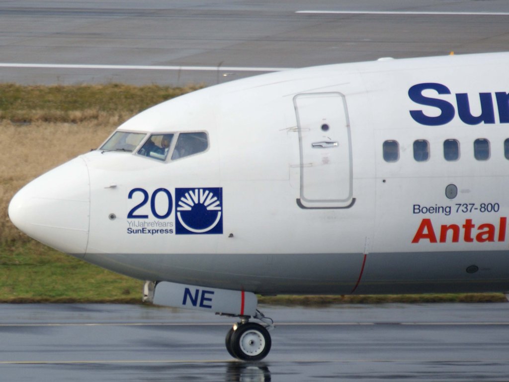 SunExpress, TC-SNE, Boeing, 737-800 wl (Bug/Nose), 06.01.2012, DUS-EDDL, Dsseldorf, Germany 