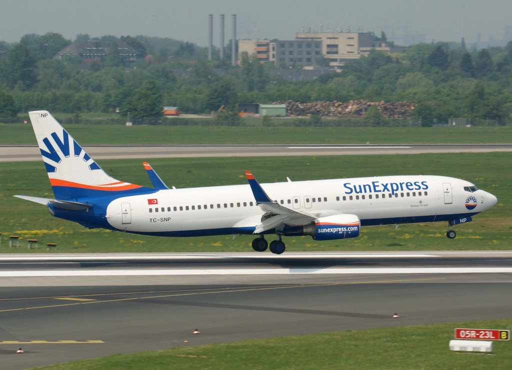 SunExpress, TC-SNP, Boeing 737-800 WL (neue SE-Lackierung), 29.04.2011, DUS-EDDL, Dsseldorf, Germany 

