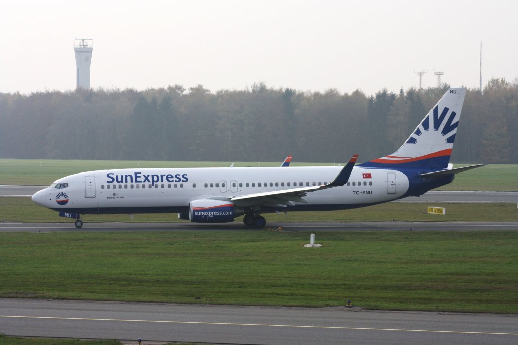 SunExpress, TC-SNU, Boeing 737-8HC, 05.11.2011, HAM-EDDH, Hamburg, Germany
