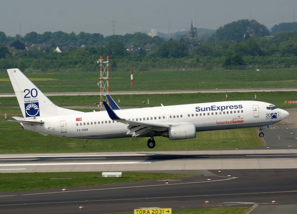 SunExpress, TC-SUO, Boeing 737-800 WL, 29.04.2011, DUS-EDDL, Dsseldorf, Germany 

