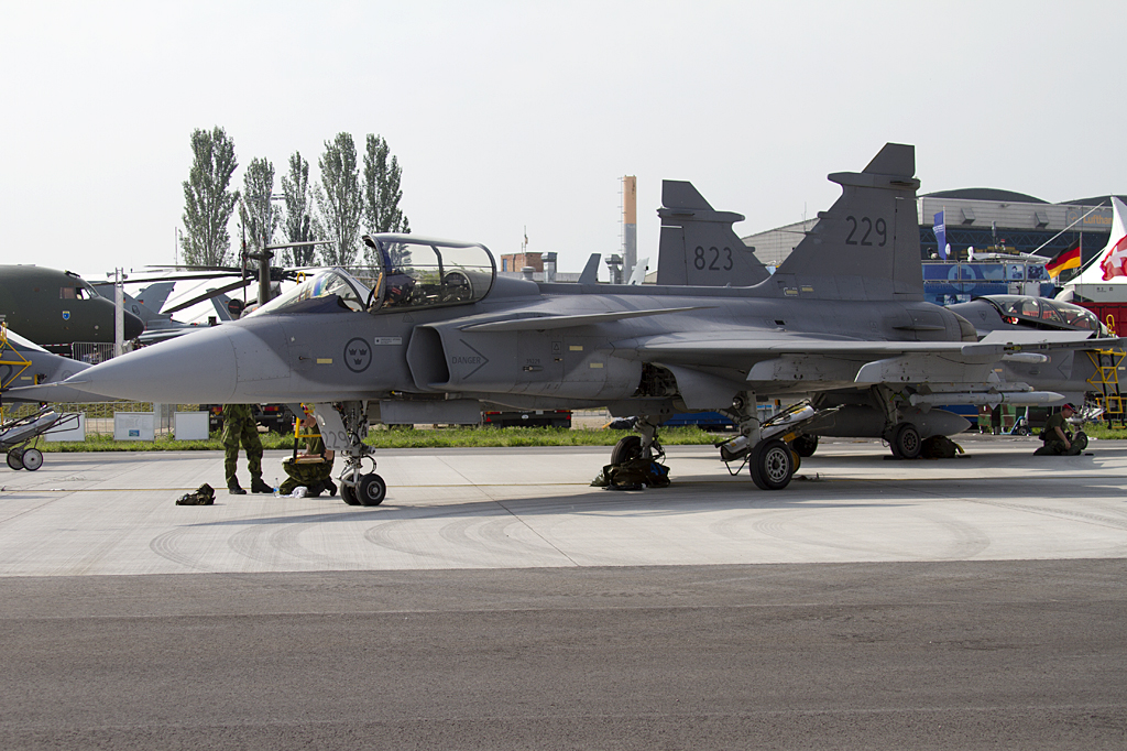 Sweden - Air Force, 39229, Saab, JAS-39C Gripen, 11.06.2010, SXF, Berlin-Schnefeld, Germany 


